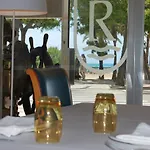 Rovira Hotel