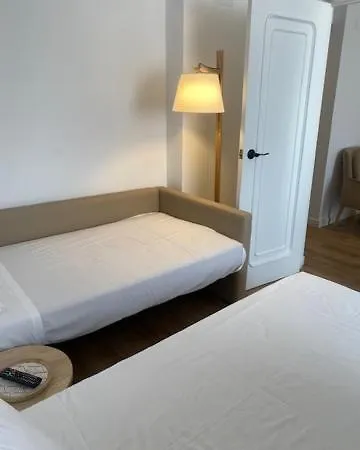 Rovira Hotel 3*
