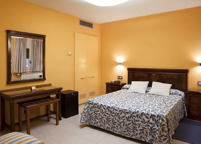 罗维拉酒店 3* 坎布里尔斯