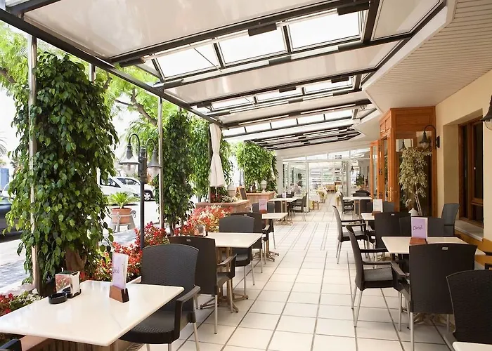 罗维拉酒店 坎布里尔斯