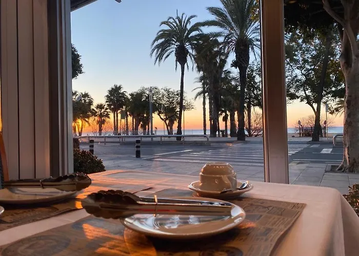 罗维拉酒店 坎布里尔斯