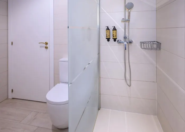 罗维拉酒店 酒店 坎布里尔斯