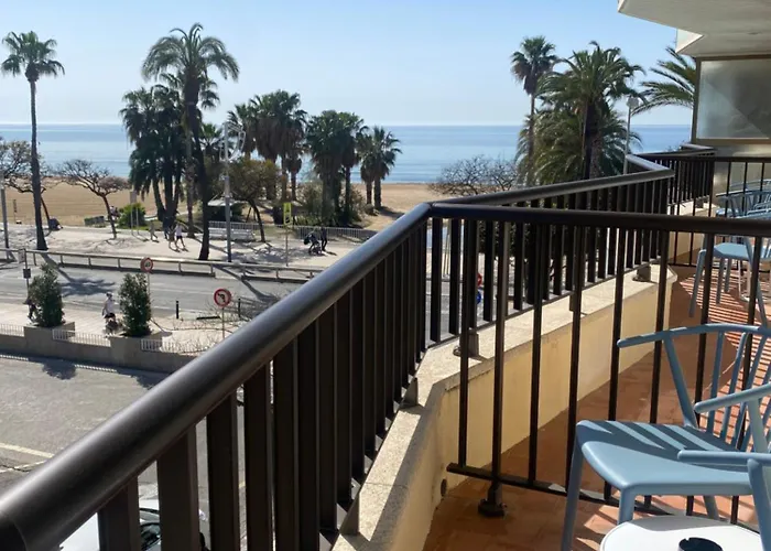 罗维拉酒店 坎布里尔斯