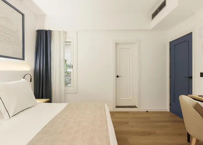 罗维拉酒店 3* 坎布里尔斯