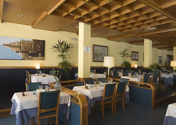 罗维拉酒店 3* 坎布里尔斯