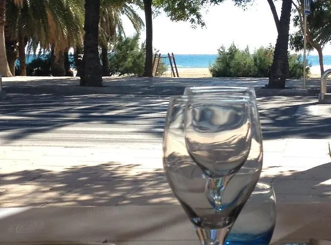 罗维拉酒店 3* 坎布里尔斯