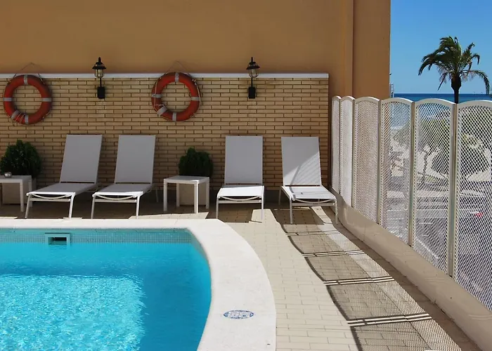 罗维拉酒店 酒店 坎布里尔斯