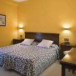 Rovira מלון 3*