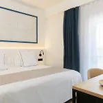Rovira 3* קמברילס
