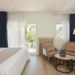 מלון Rovira 3*