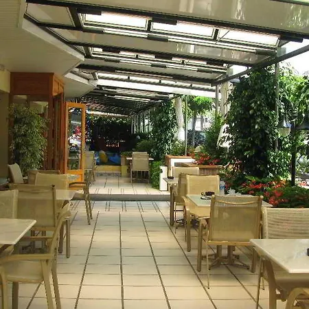 Rovira Ξενοδοχείο Cambrils