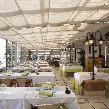Ξενοδοχείο Rovira Cambrils