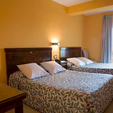 Rovira Hotel 3*