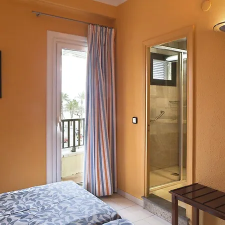 Rovira Hotel