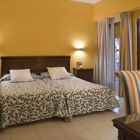 Hotel Rovira 3*
